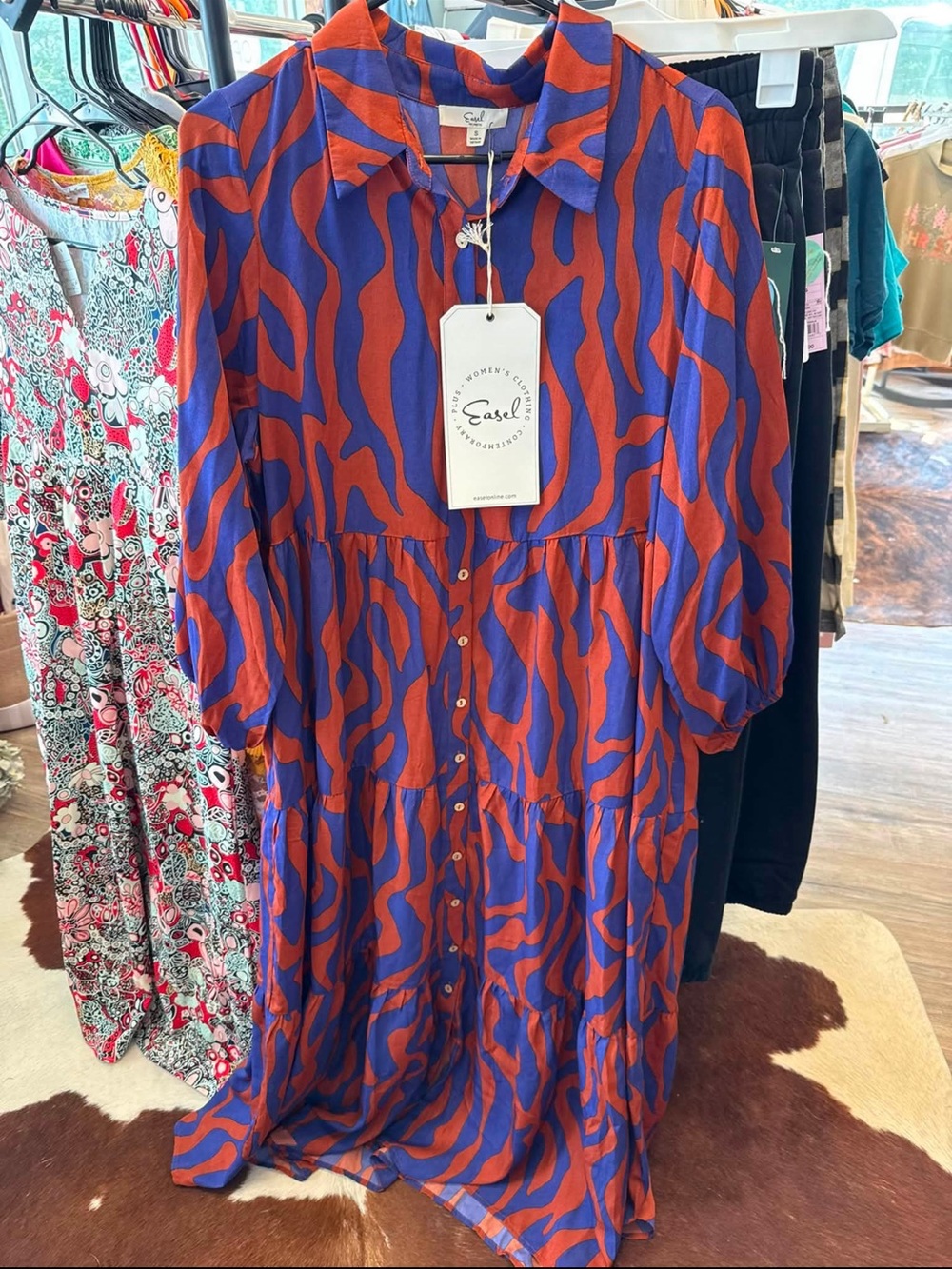 easel Blue and Orange Abstract Print Button-Front Tiered Dress